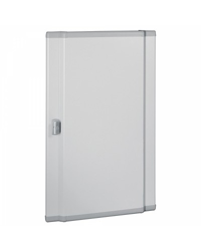 Дверь изогнутая металлическая Legrand 020554 в Братске Аксессуары для стоек и шкафов Pintop.ru